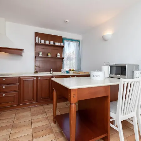 Bugenvila By Interhome