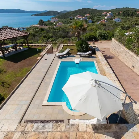 Bugenvila By Interhome Casa vacanze Ugljan