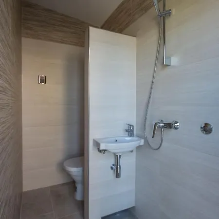 Bugenvila By Interhome