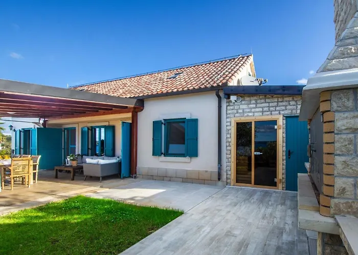 Bugenvila By Interhome *