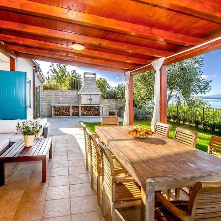Bugenvila By Interhome Ferienhaus