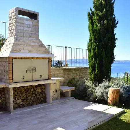 Bugenvila By Interhome Ugljan