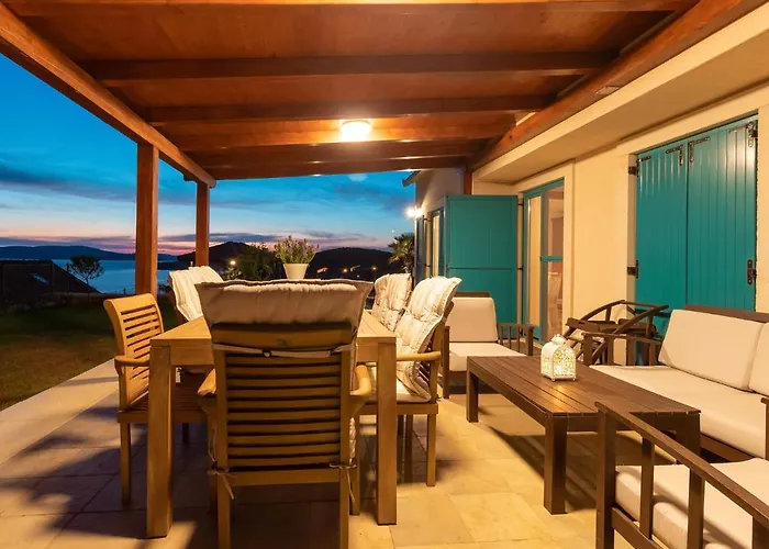 Ferienhaus Bugenvila By Interhome